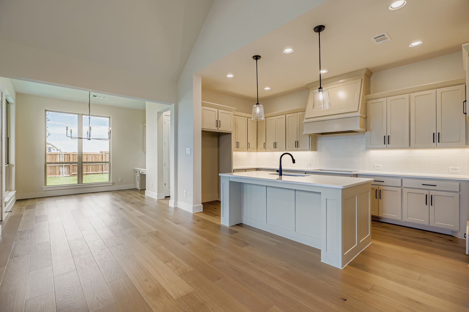 4408 Lamplight - Kitchen