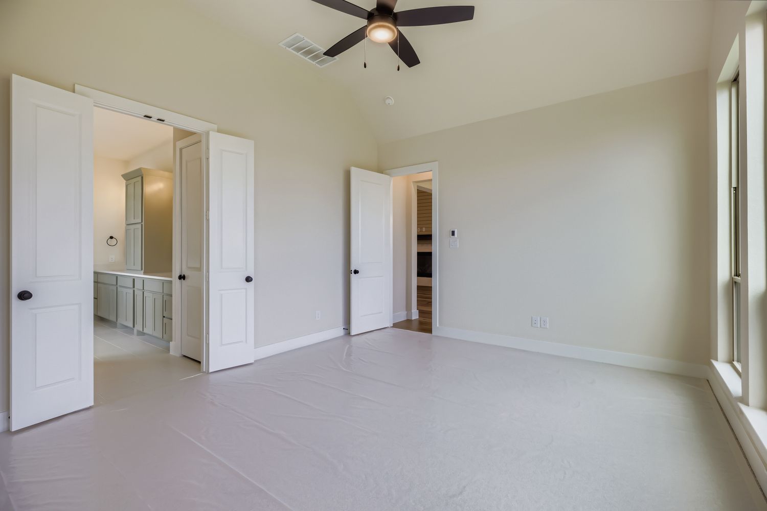 4408 Lamplight - Primary Bedroom