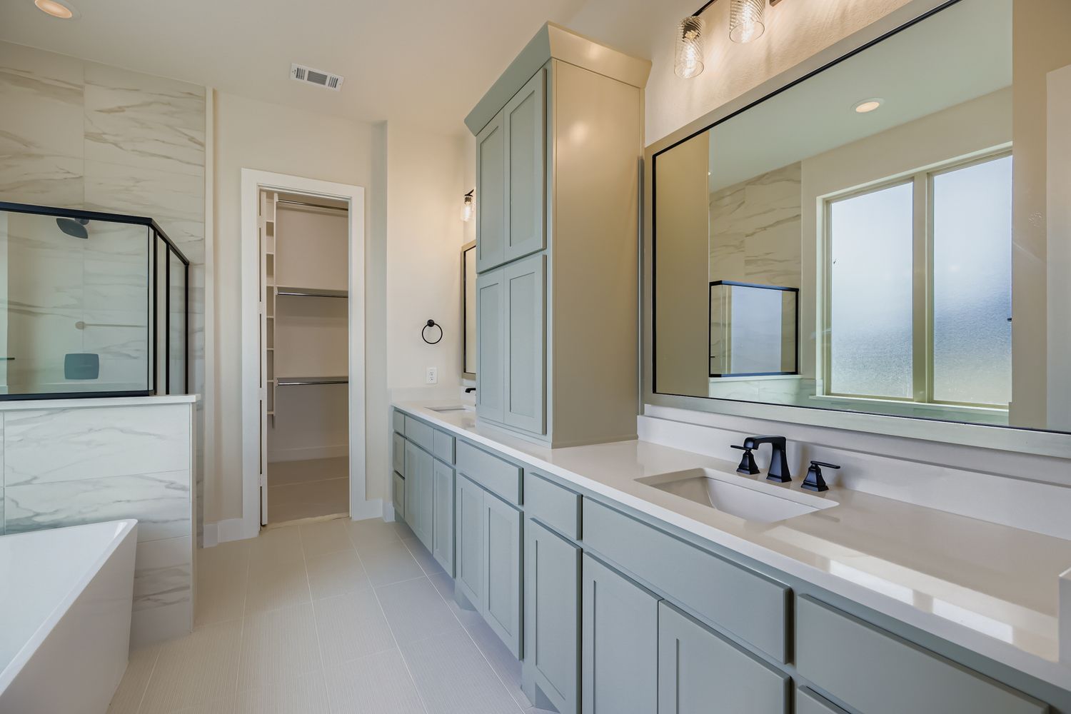 4408 Lamplight - Primary Bath