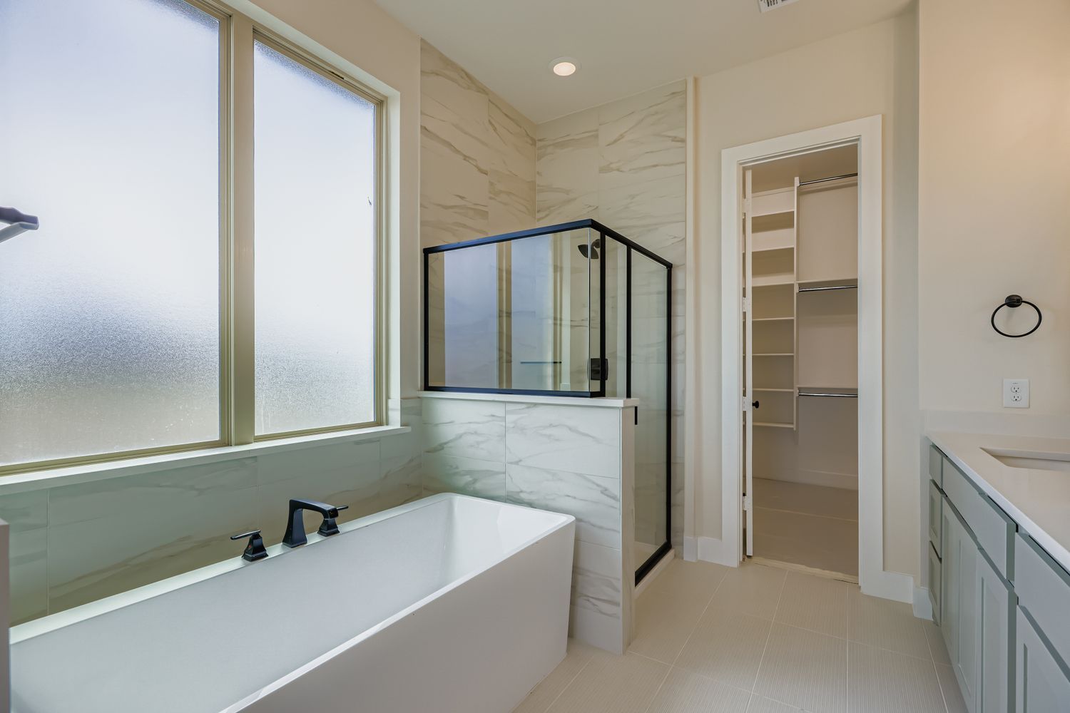 4408 Lamplight - Primary Bath