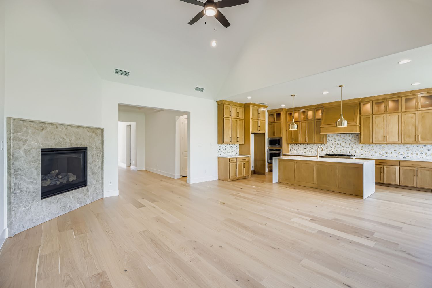 Plan 1631 Living Room/Kitchen Representative Image