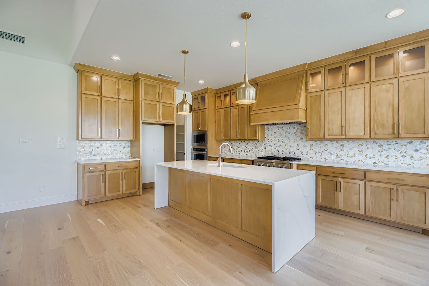 Plan 1631 Kitchen Representative Image
