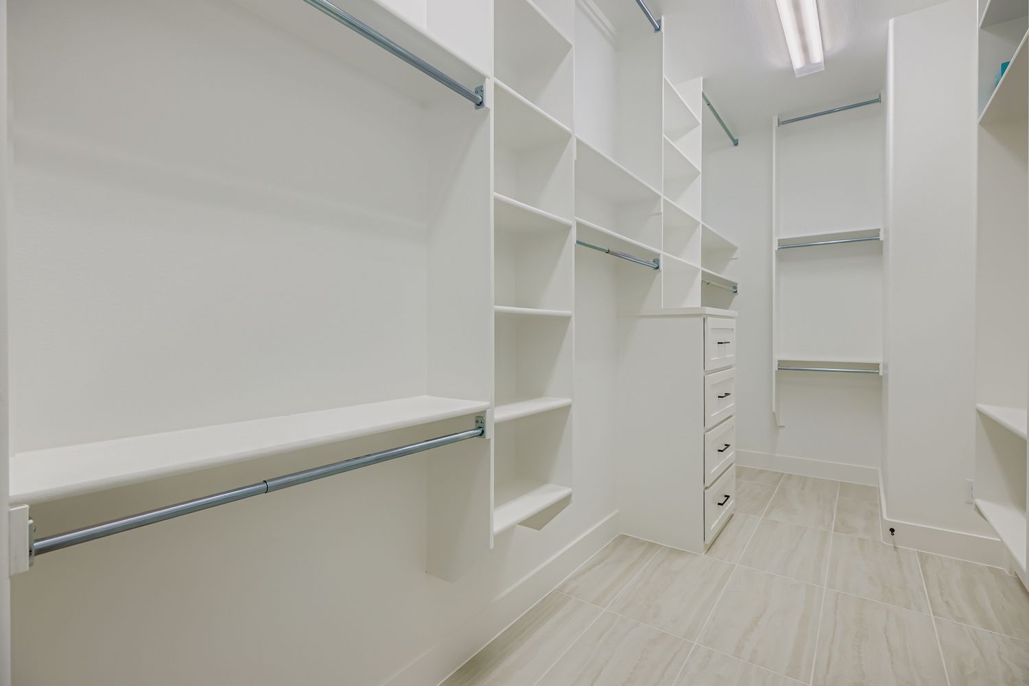 Plan 1631 Main Closet Representative Image