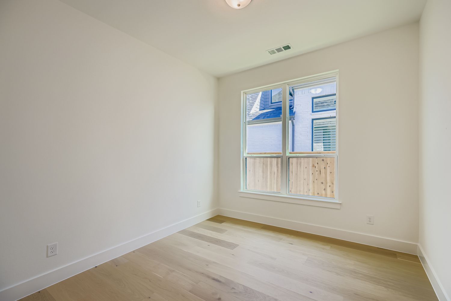 Plan 1631 Bedroom Representative Image