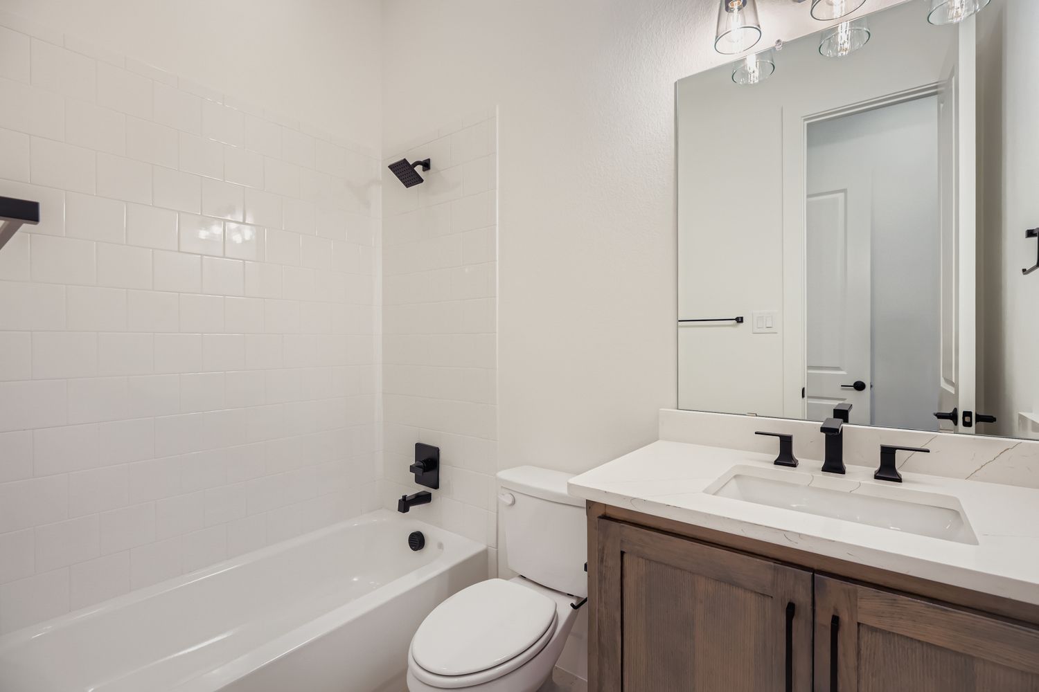 Plan 1631 Bathroom Representative Image