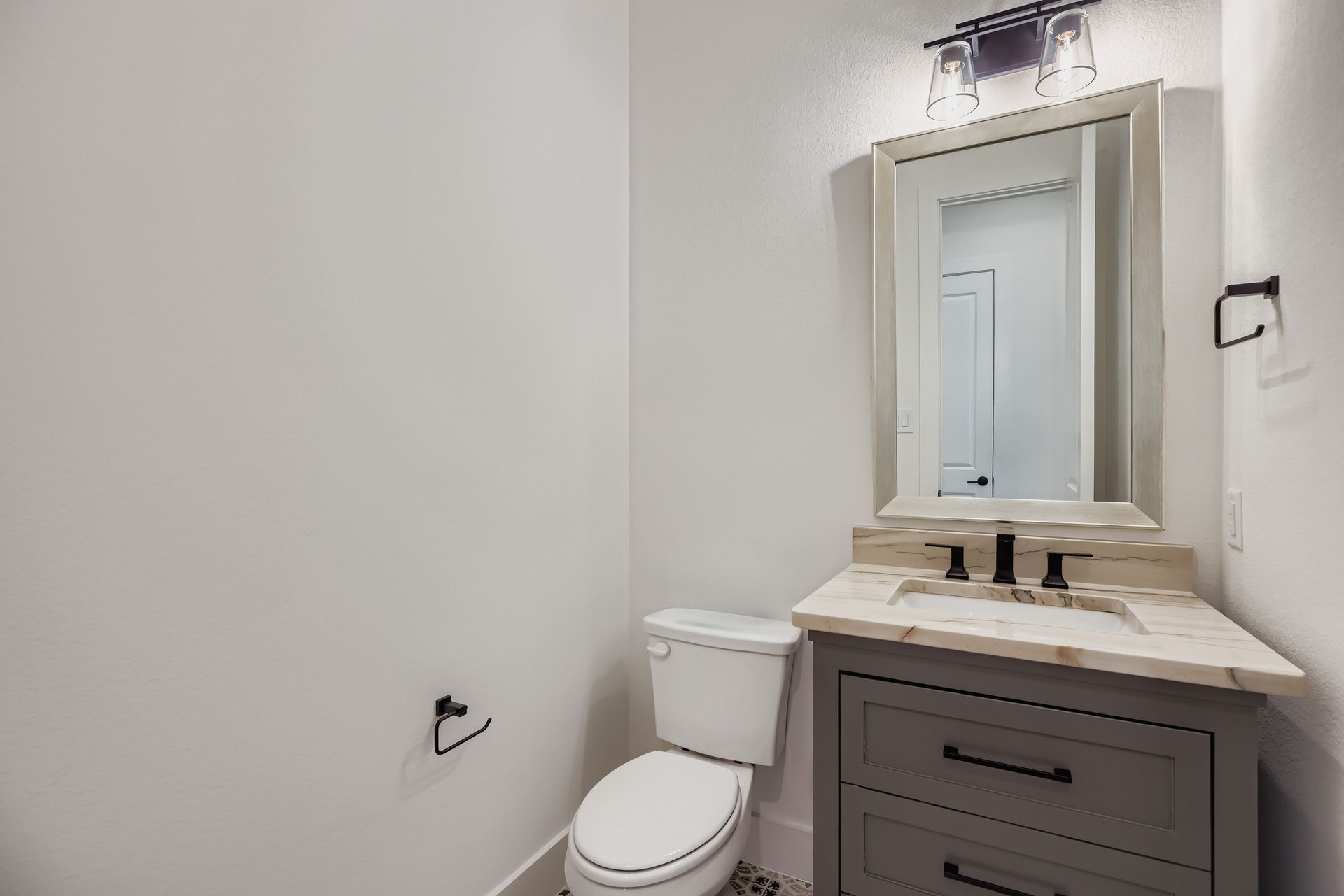 Plan 1631 Powder Bath Representative Image