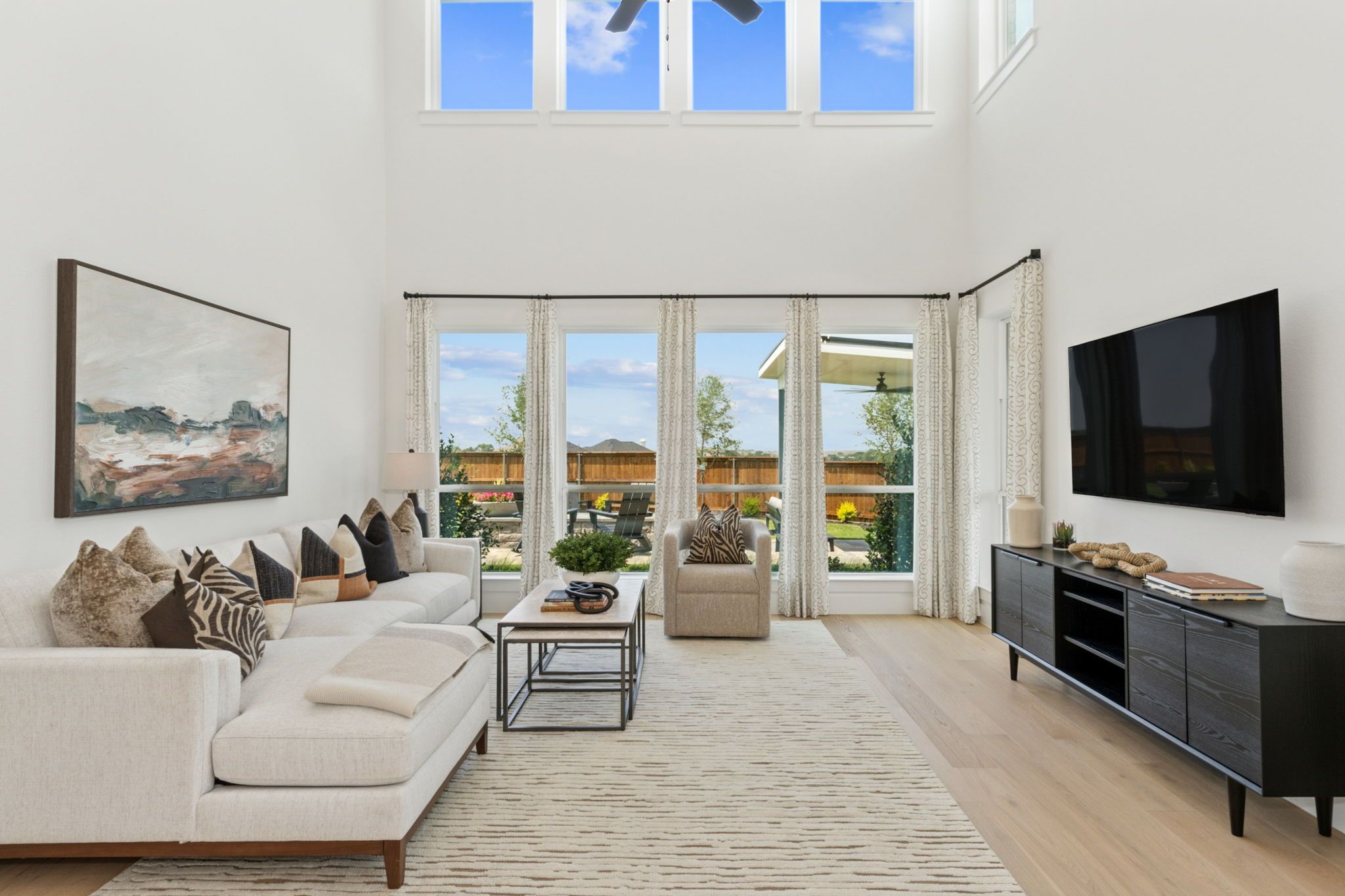 American Legend Homes' 55' model in Ten Mile Creek - Living Room