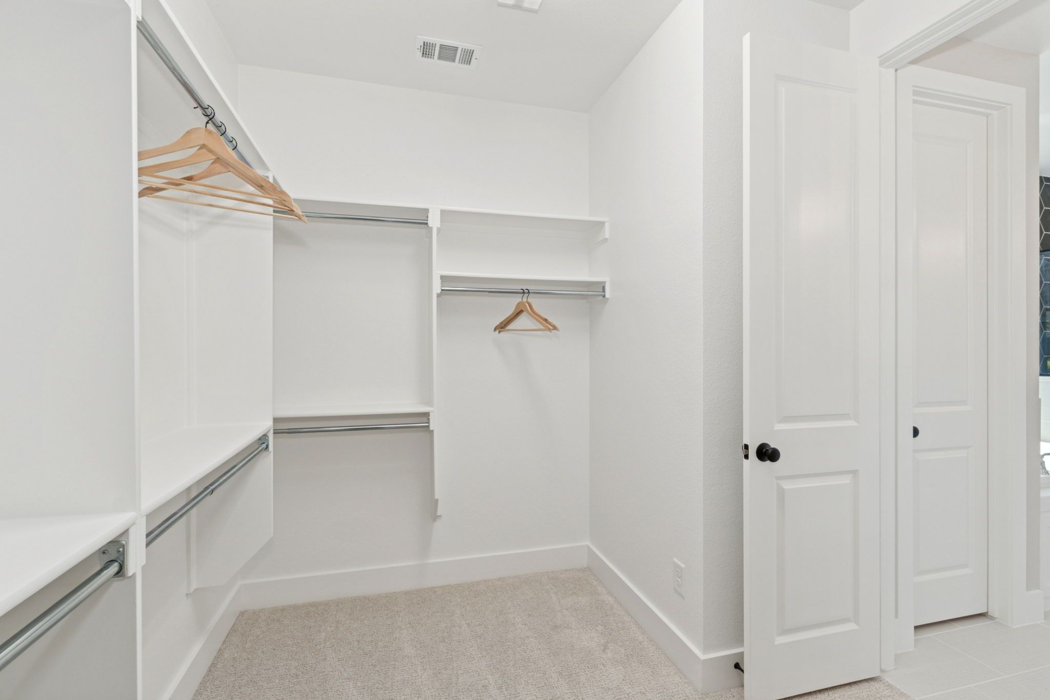 American Legend Homes' 55' model in Ten Mile Creek - Main Closet