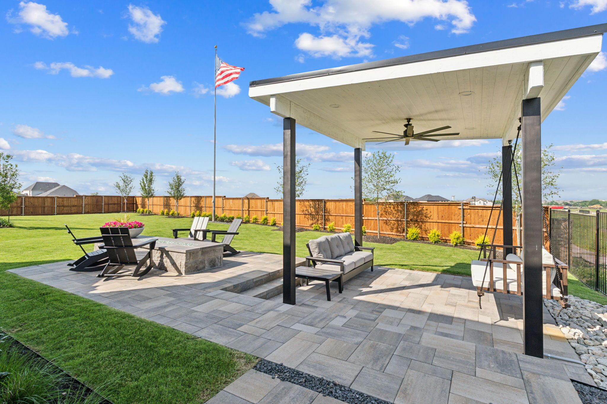 American Legend Homes' 55' model in Ten Mile Creek - Backyard