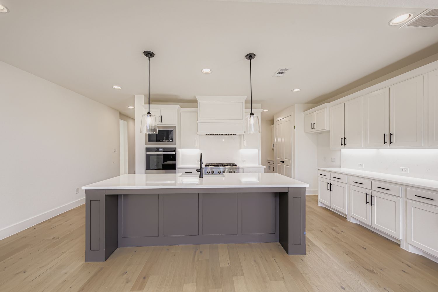 Plan 1536 representative photo of the kitchen