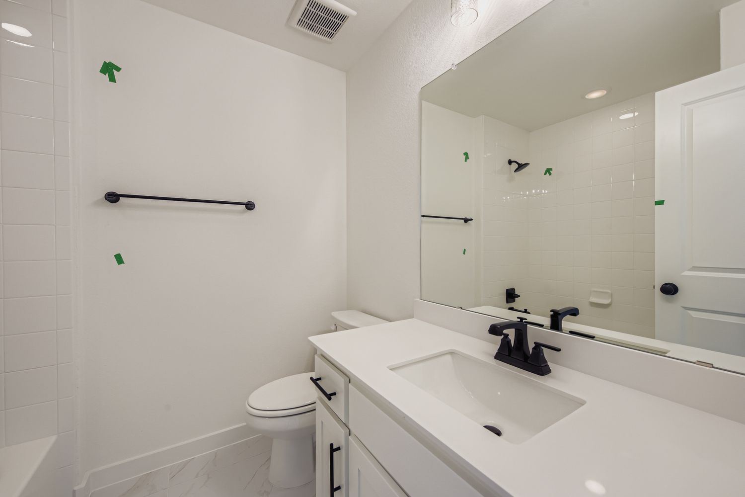 Plan 1536 representative photo of a secondary bathroom