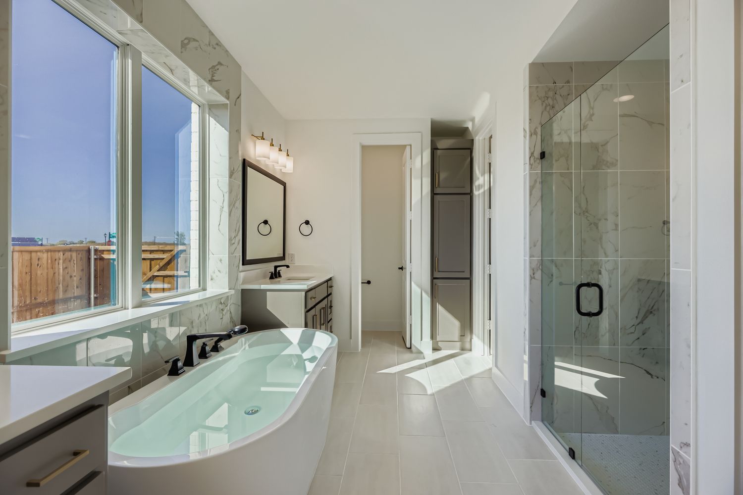 2651 Harvest - Primary Bathroom