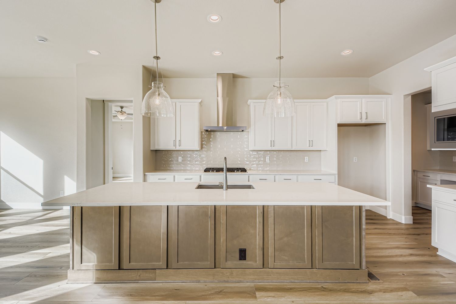 1825 Flourish - Kitchen