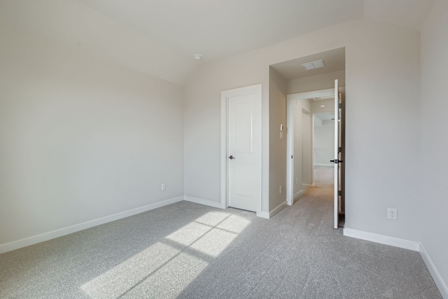 831 Stone Grove - Bedroom