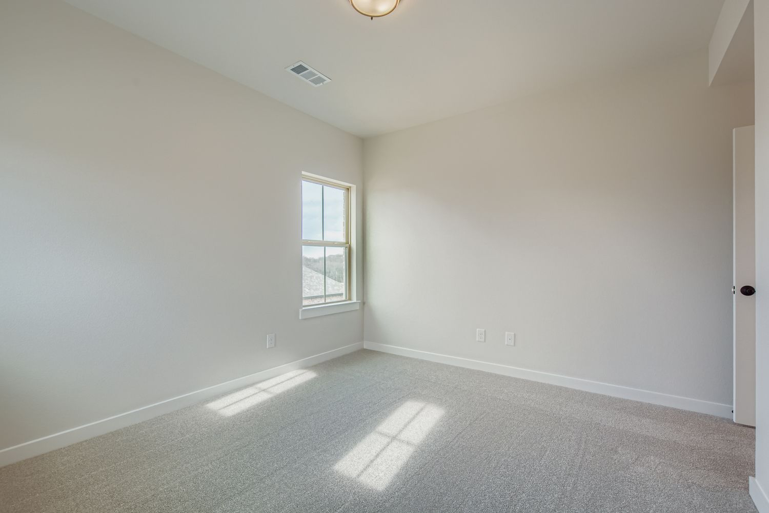 831 Stone Grove - Bedroom