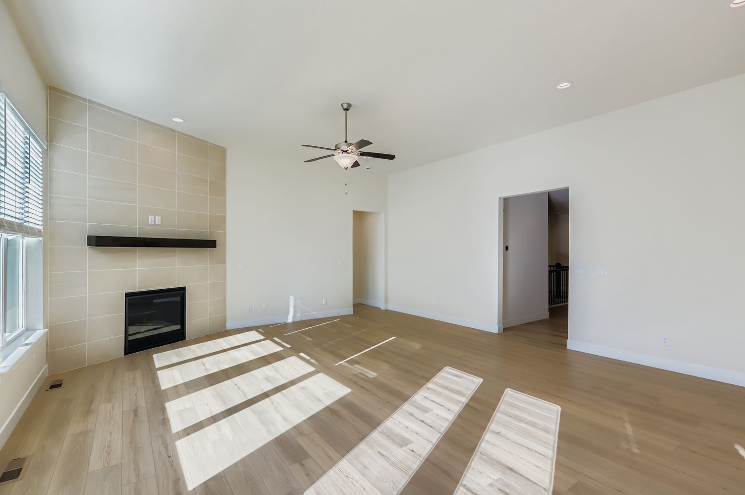 1829 Flourish - Living Area