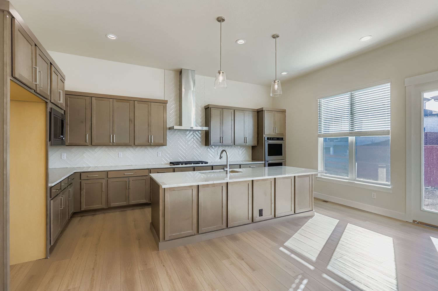 1829 Flourish - Kitchen