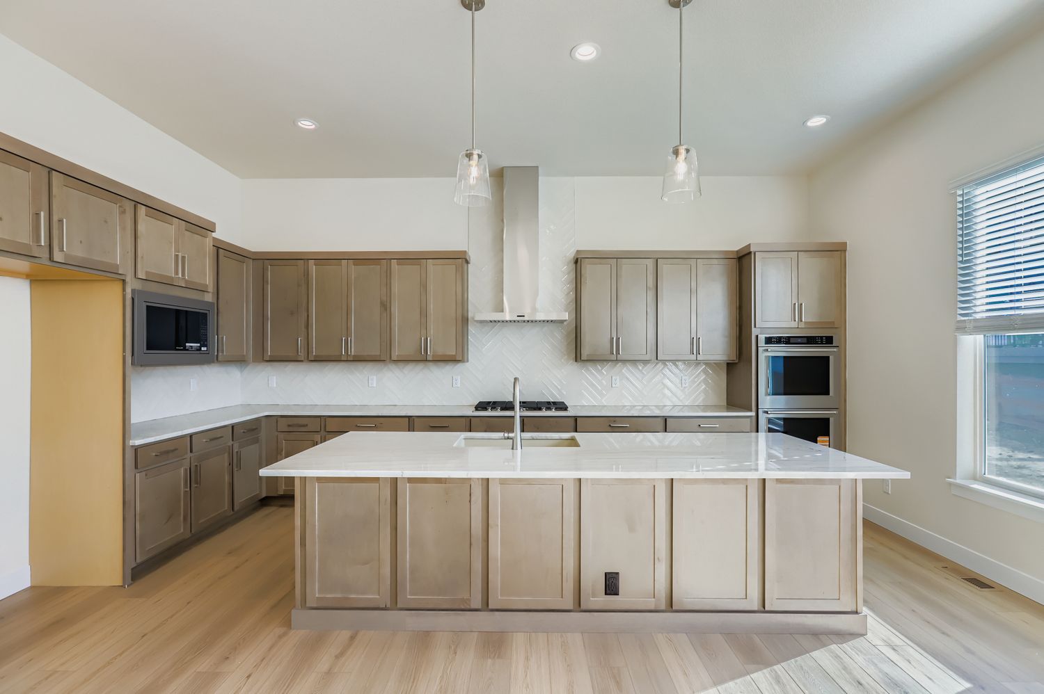 1829 Flourish - Kitchen