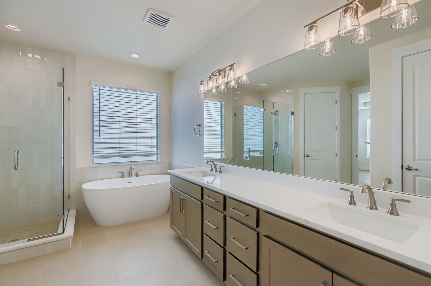 1829 Flourish - Primary Bathroom