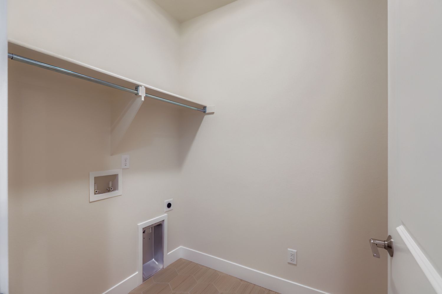 1829 Flourish - Laundry Area
