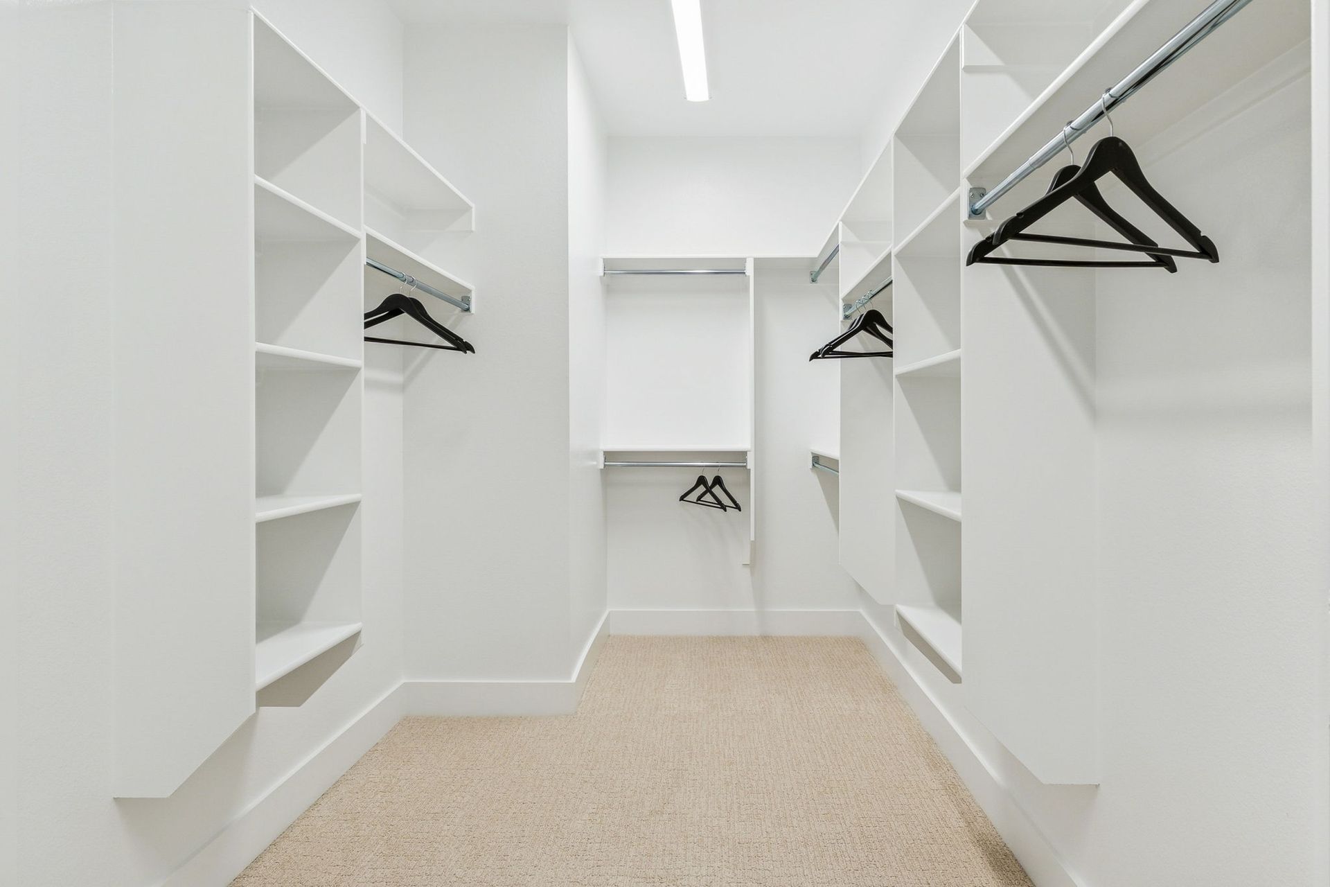 Meraki Model Walk-In Closet | American Legend Homes – Forney, TX
