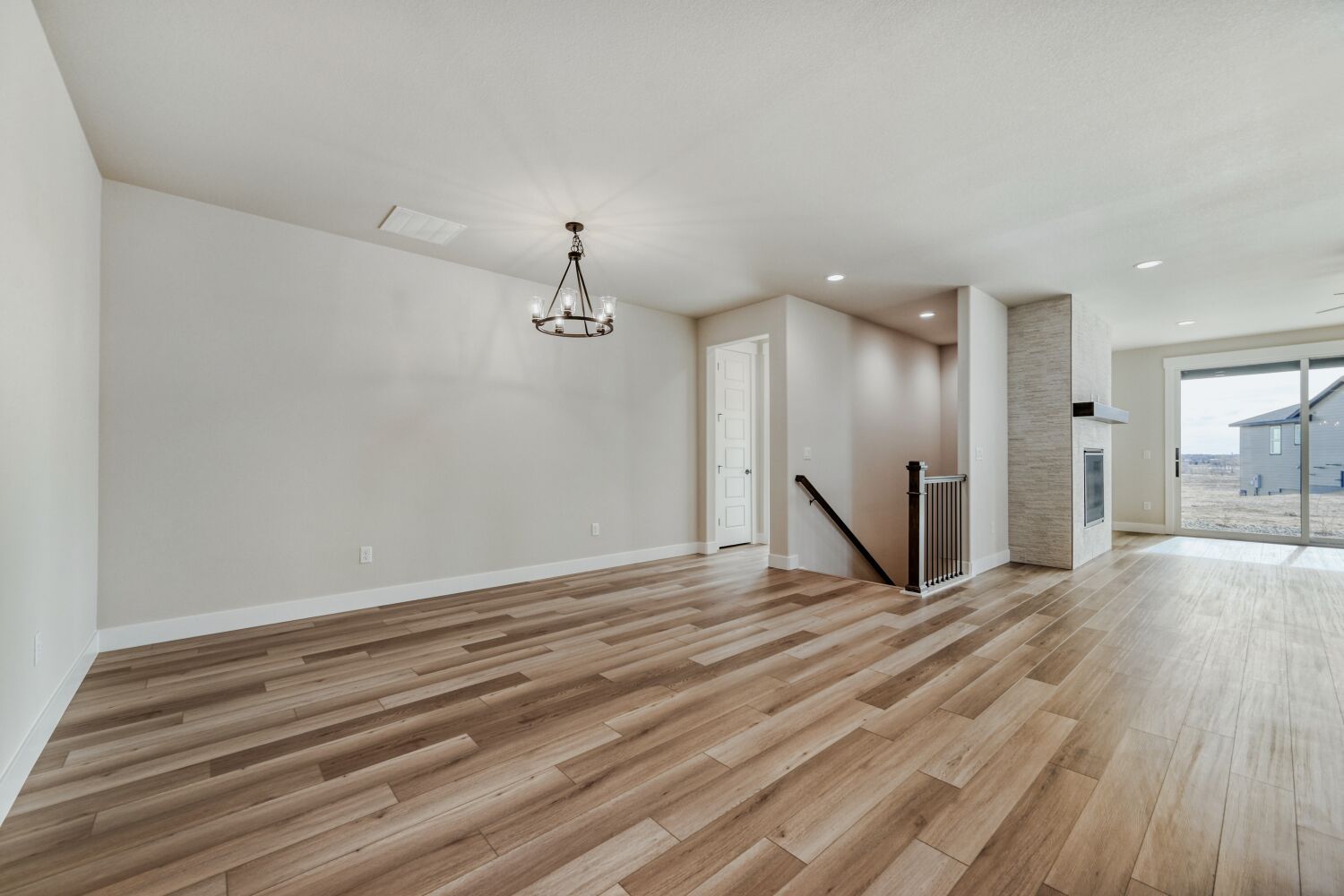 5842 Aspenglow - Living Area