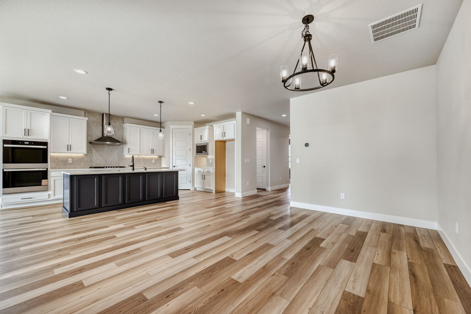 5842 Aspenglow - Dining Area