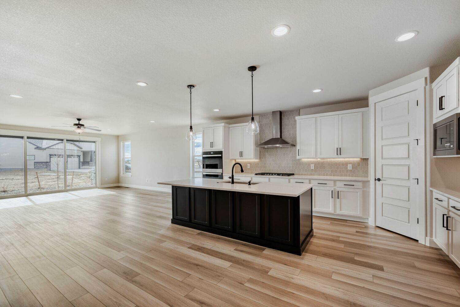5842 Aspenglow - Kitchen