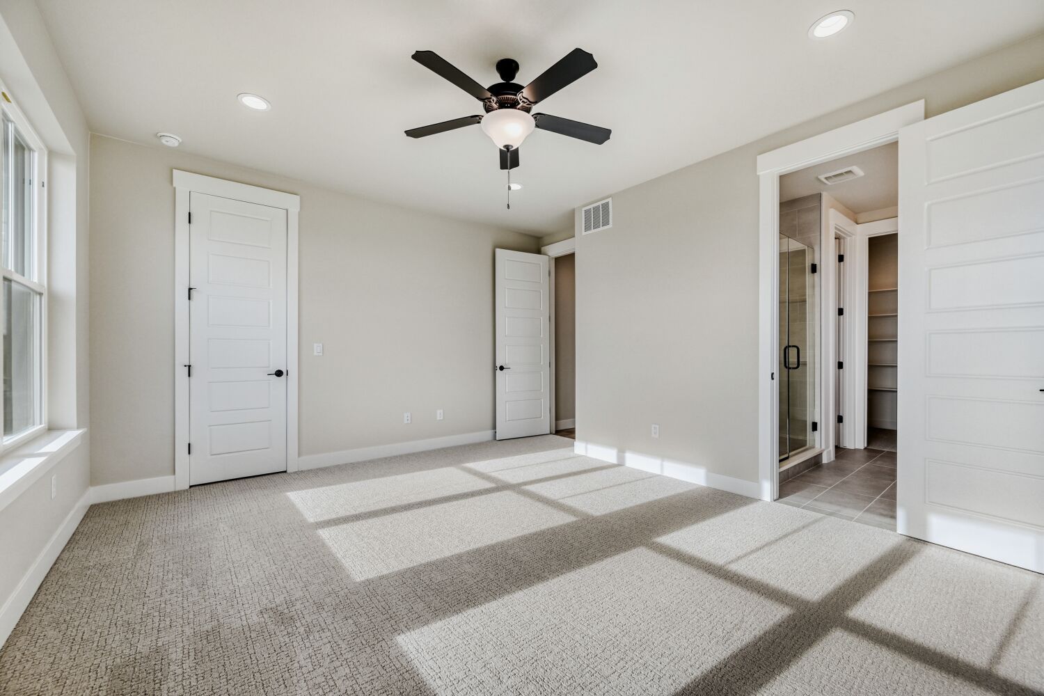 5842 Aspenglow - Primary Bedroom