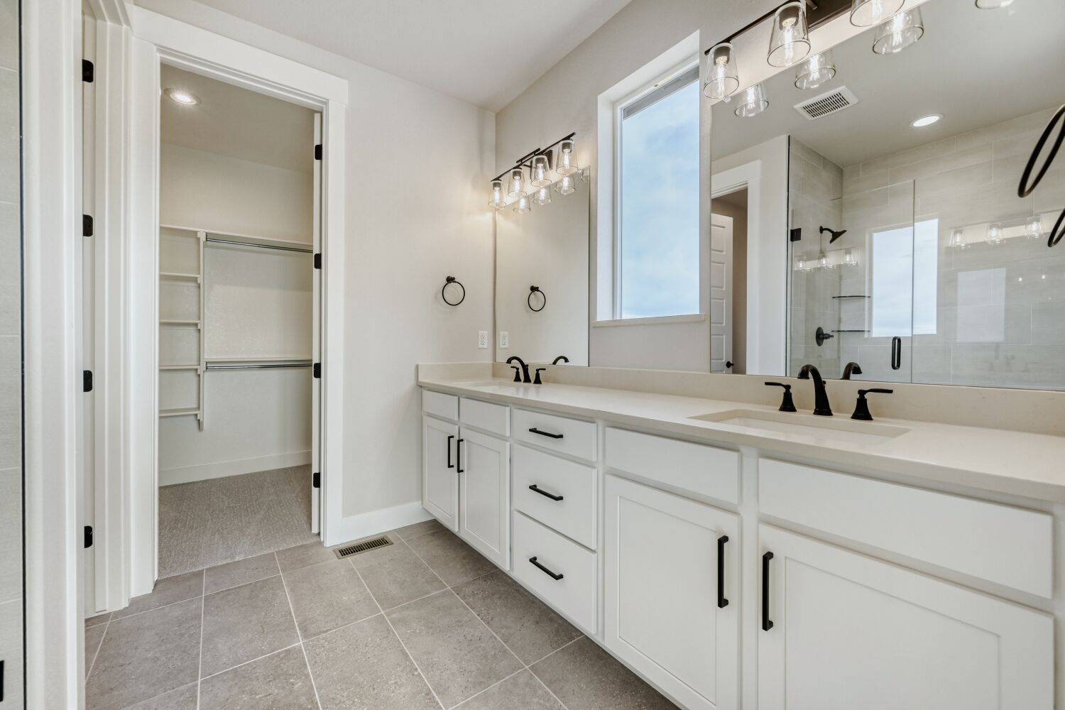 5842 Aspenglow - Primary Bathroom