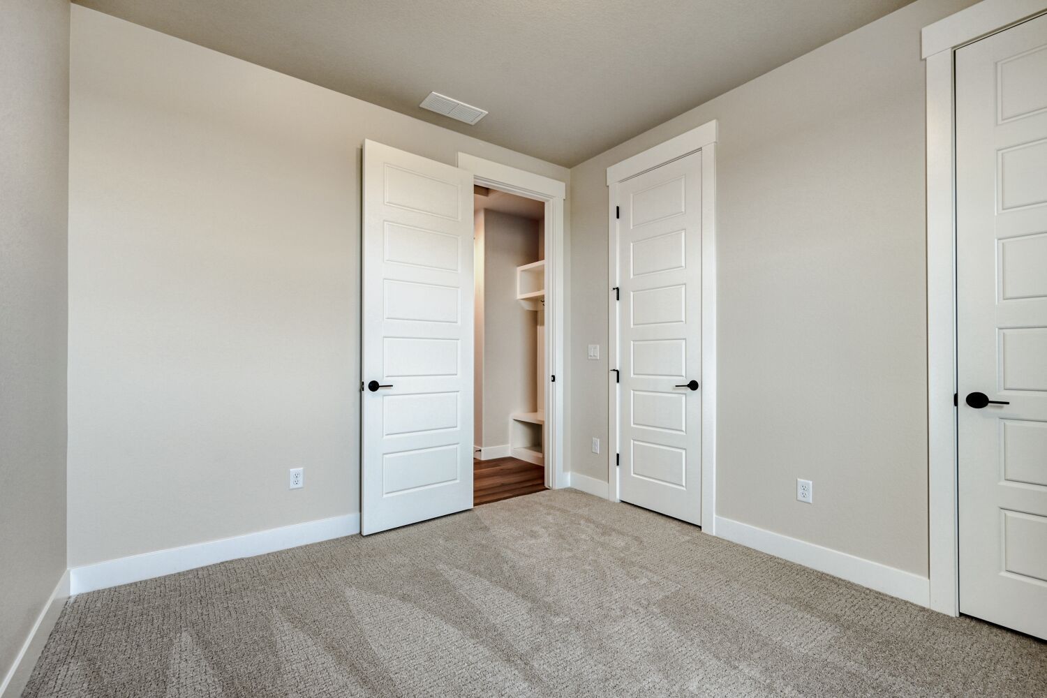 5842 Aspenglow - Bedroom