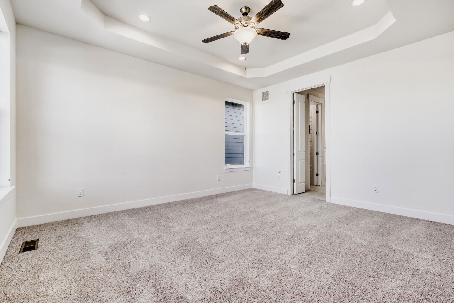 8006 Pennydale - Primary Bedroom