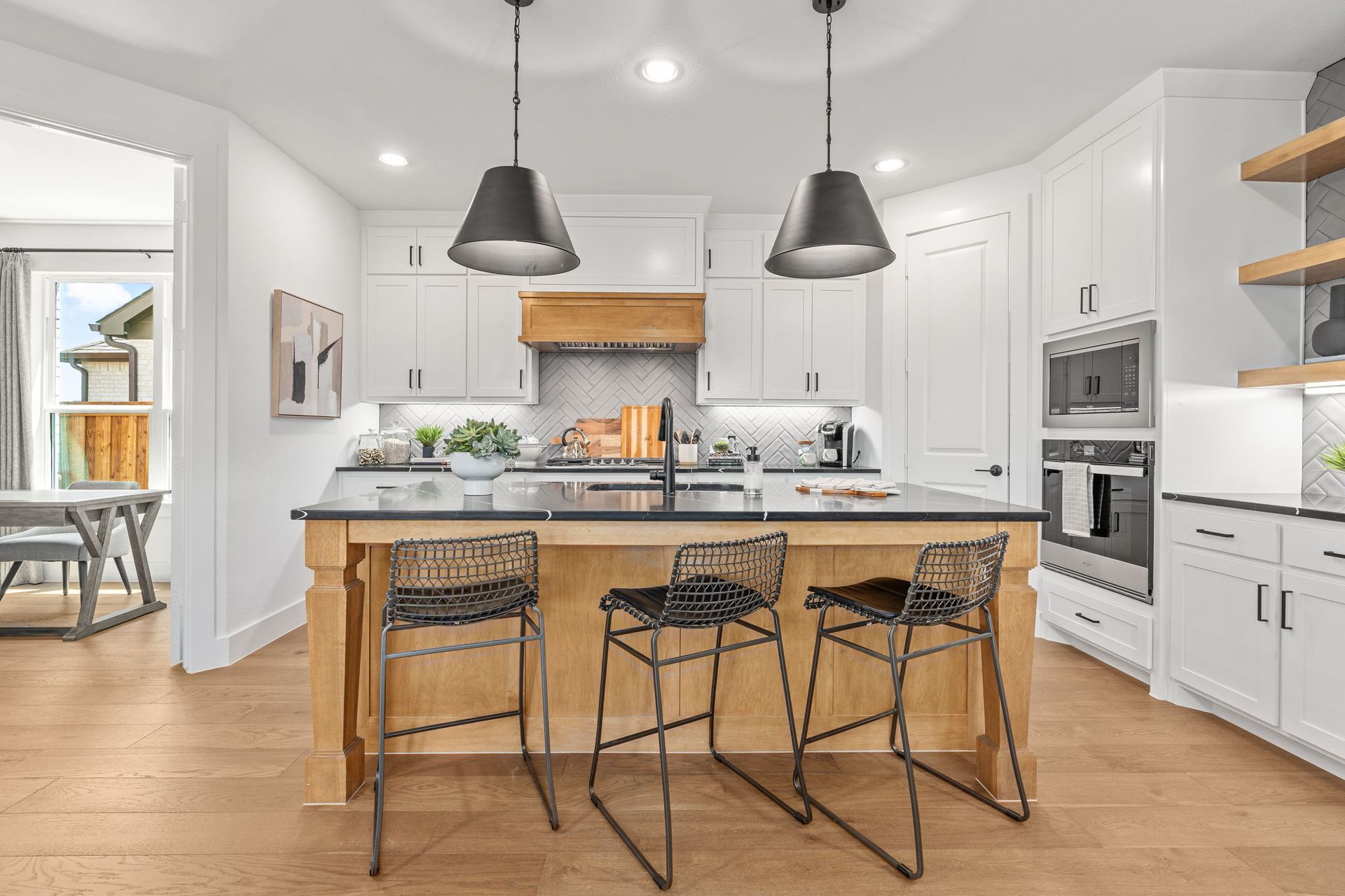 Kitchen Island in Mosaic Celina 40’ Model Home