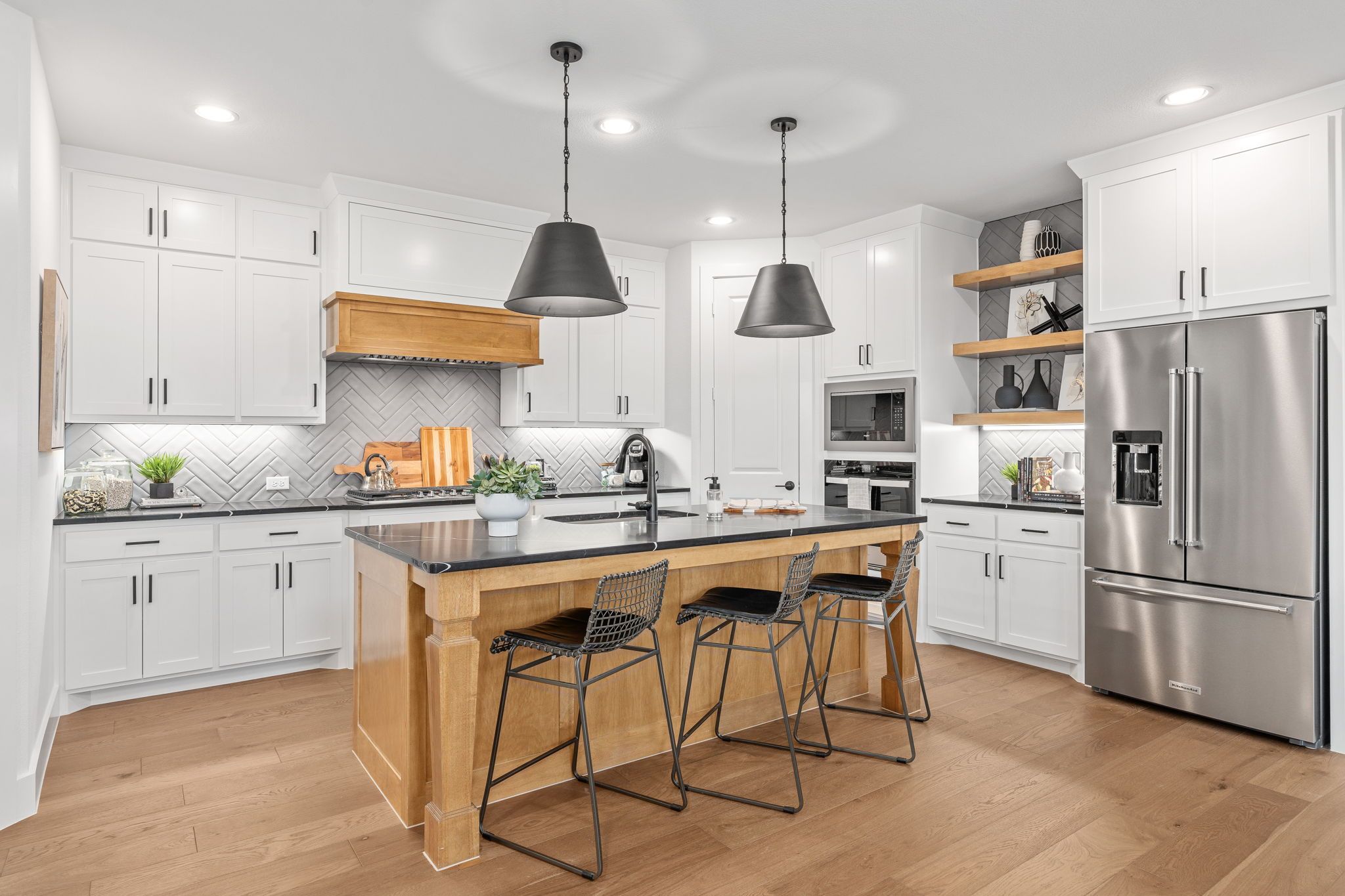 Spacious Kitchen – American Legend 40’ Model at Mosaic