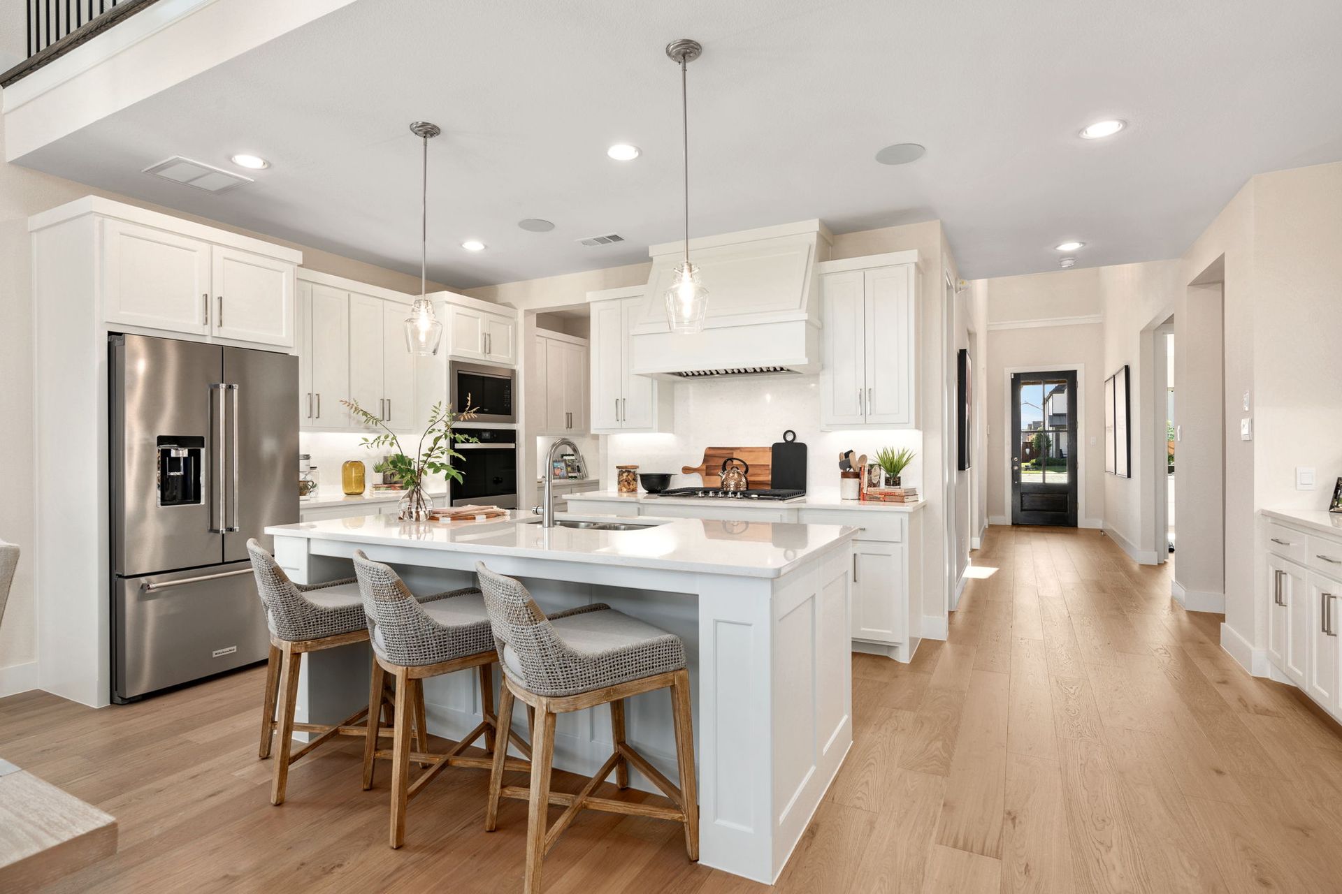 Kitchen Island with Bar Seating – Mosaic Celina 50' Model