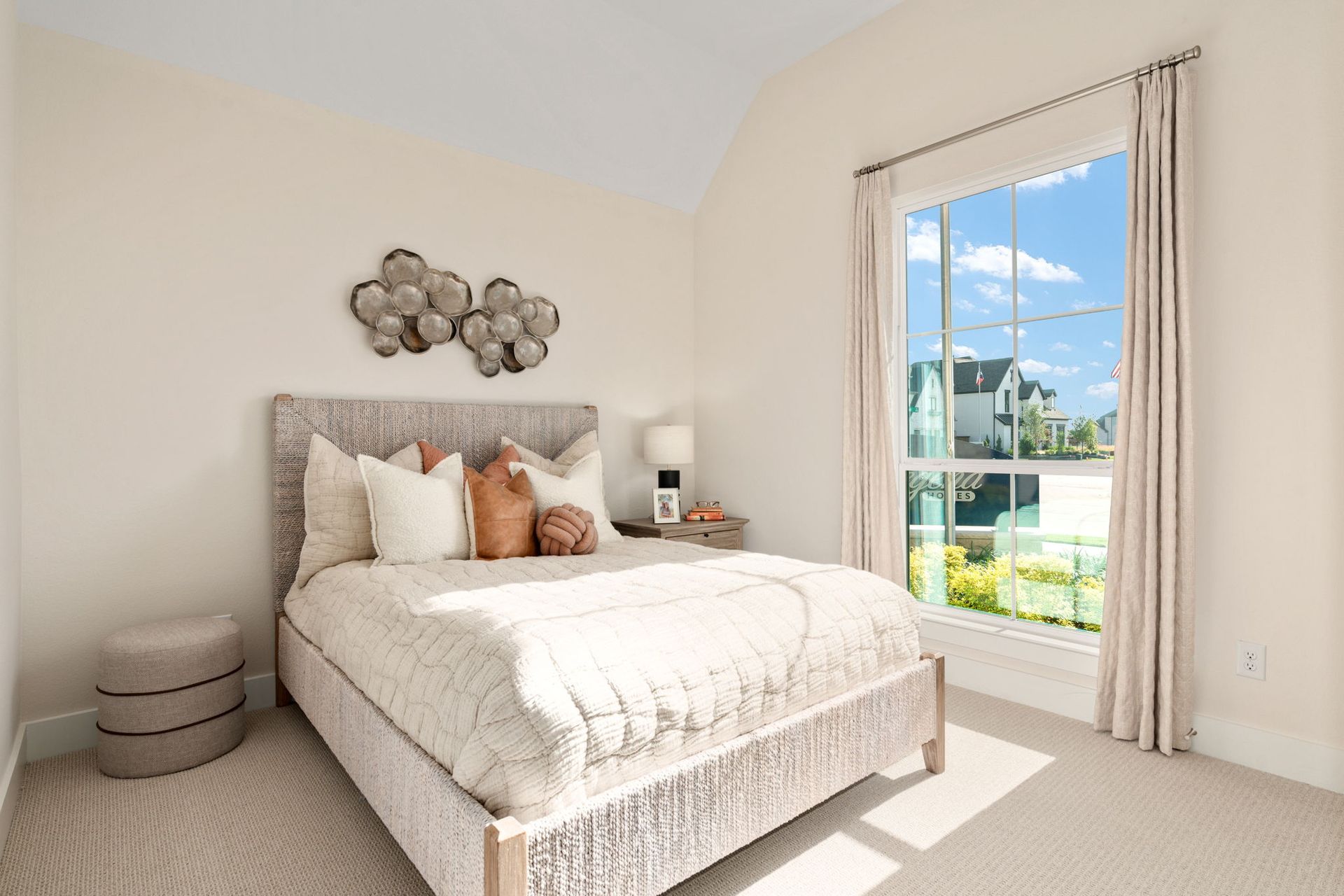Secondary Bedroom with Natural Light – Mosaic Celina 50' Model