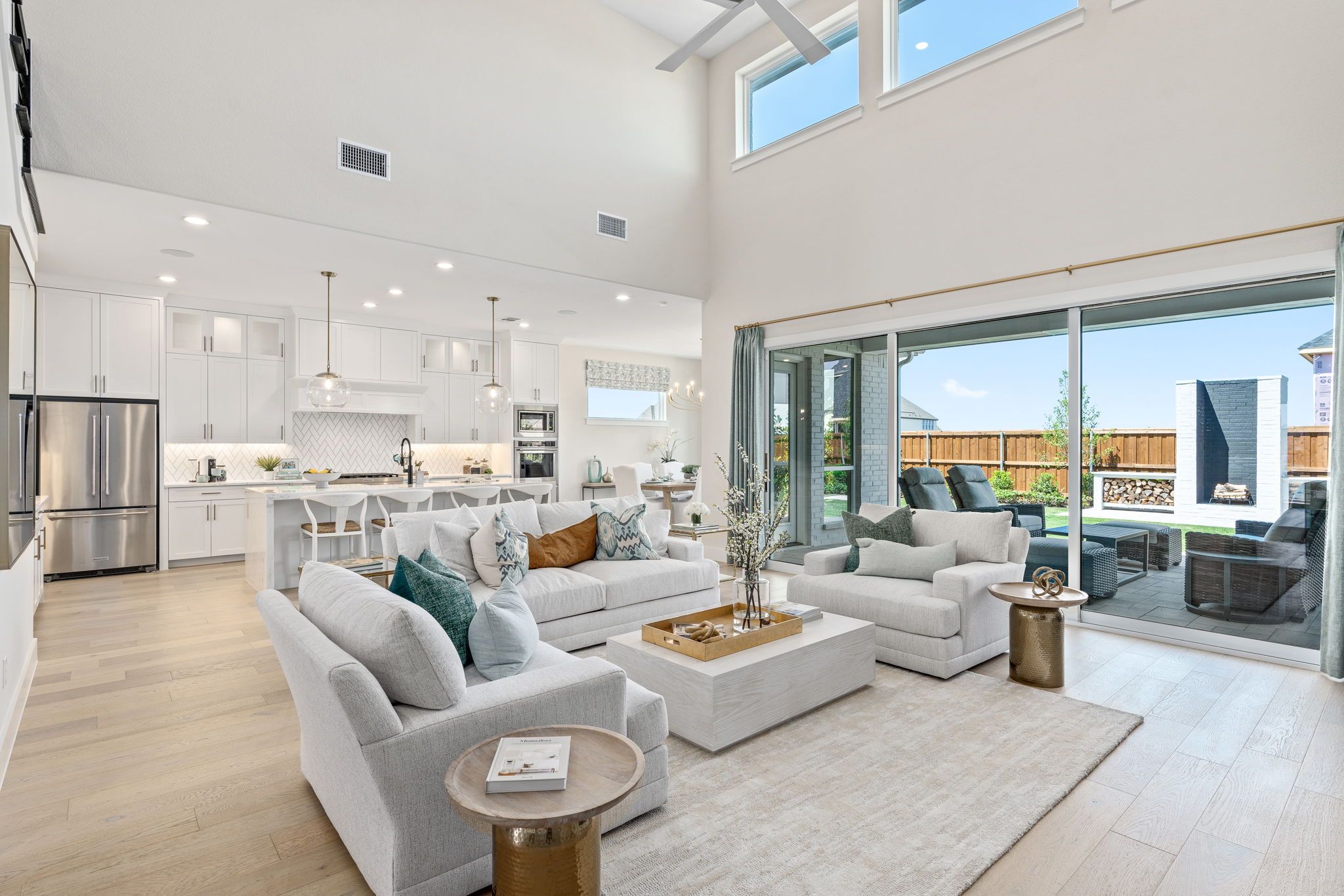 Open-Concept Living Area with Backyard Views – Mosaic 60' Model