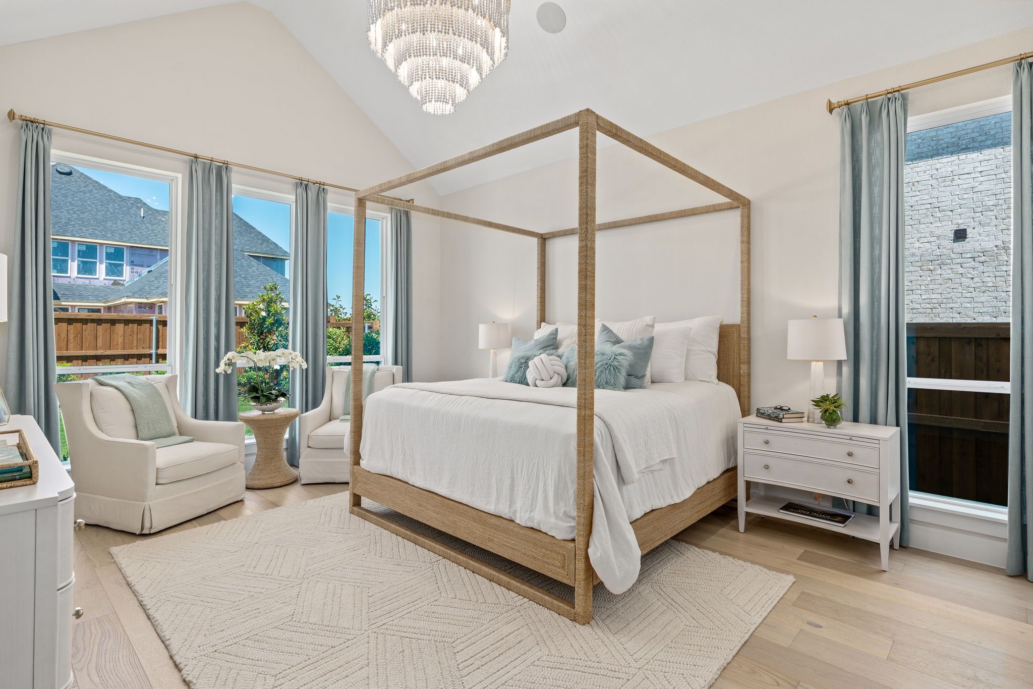 Primary Bedroom with Vaulted Ceiling – Mosaic 60' Model