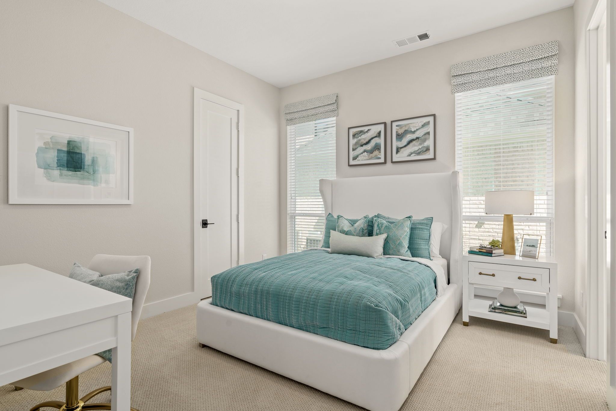 Secondary Bedroom with Natural Light – Mosaic 60' Model