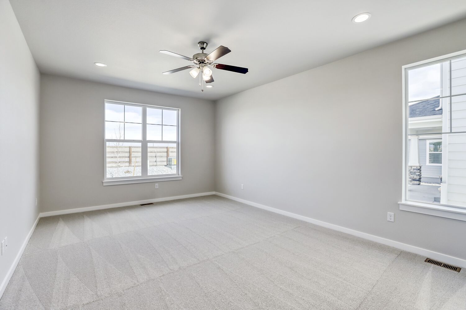5871 Aspenglow - Primary Bedroom