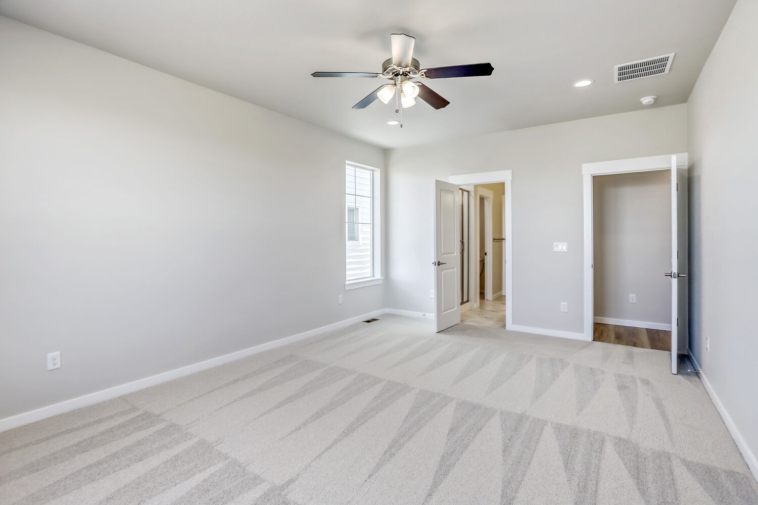 5871 Aspenglow - Primary Bedroom