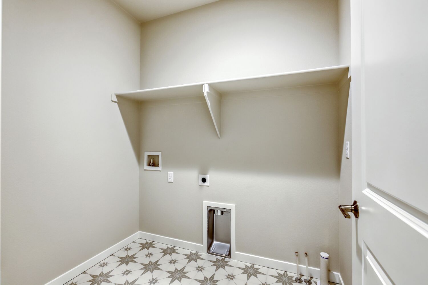 5871 Aspenglow - Laundry Room