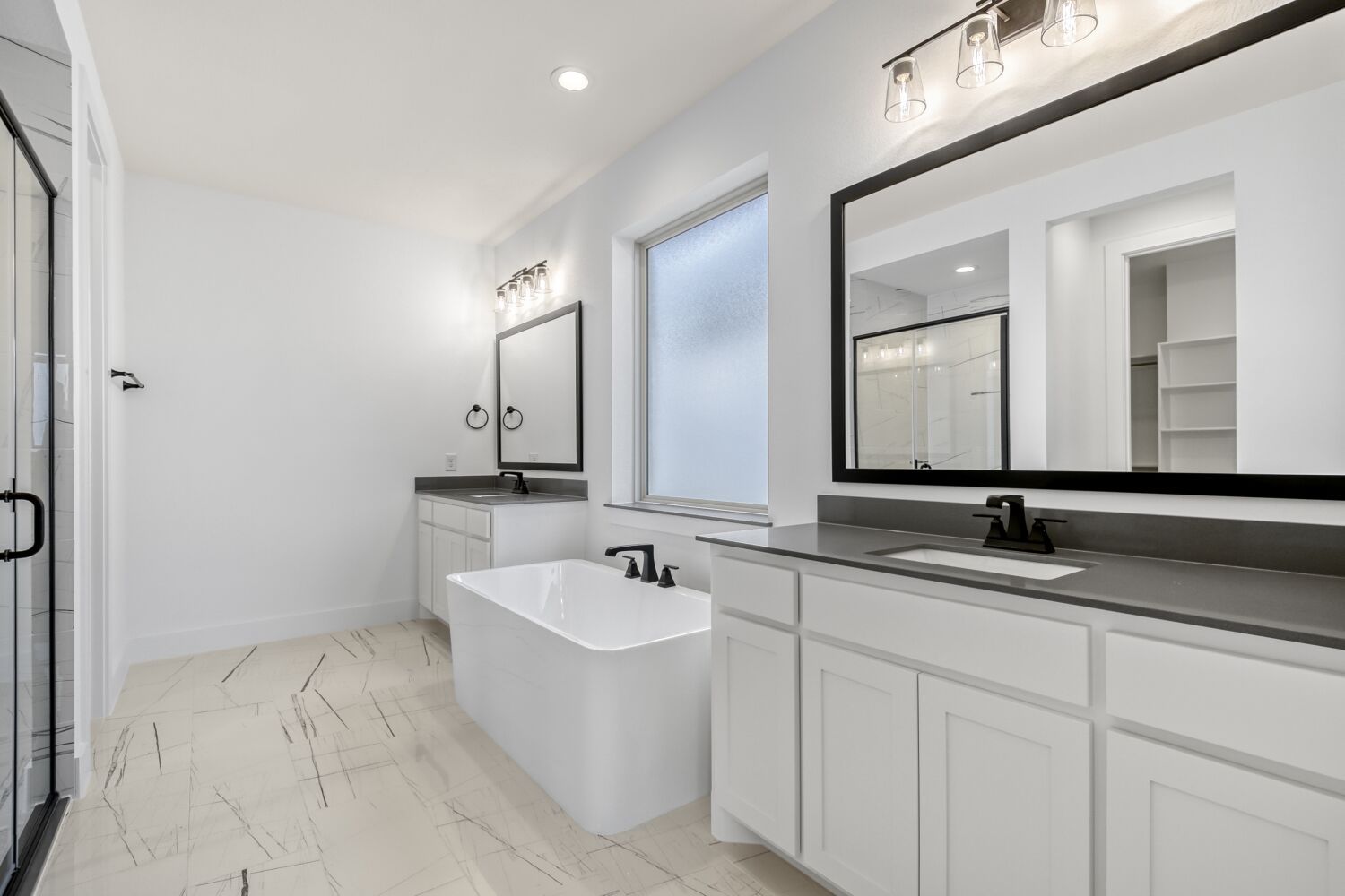 2228 Prickly Cactus - Primary Bathroom