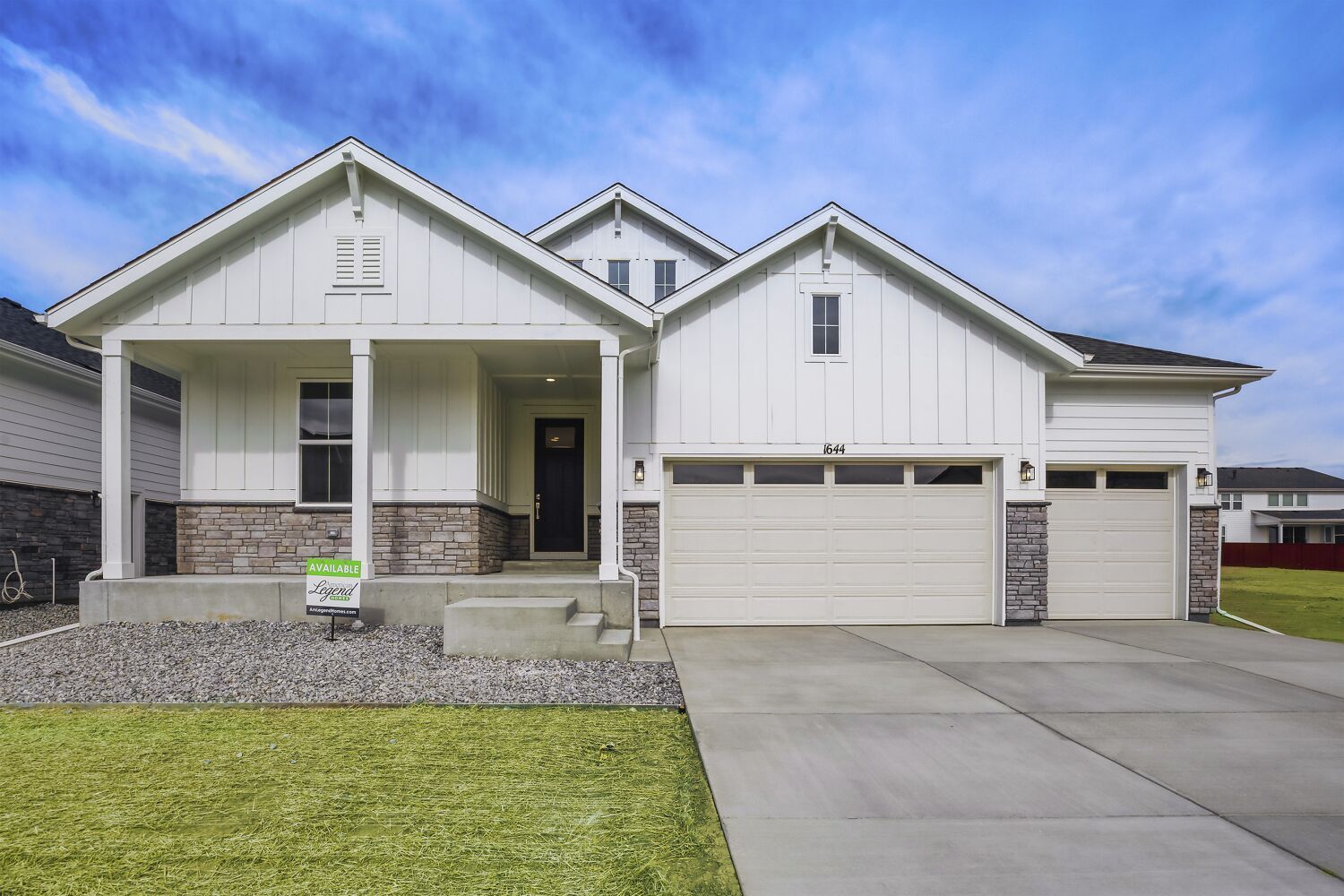 1644 Sundown - Front Elevation