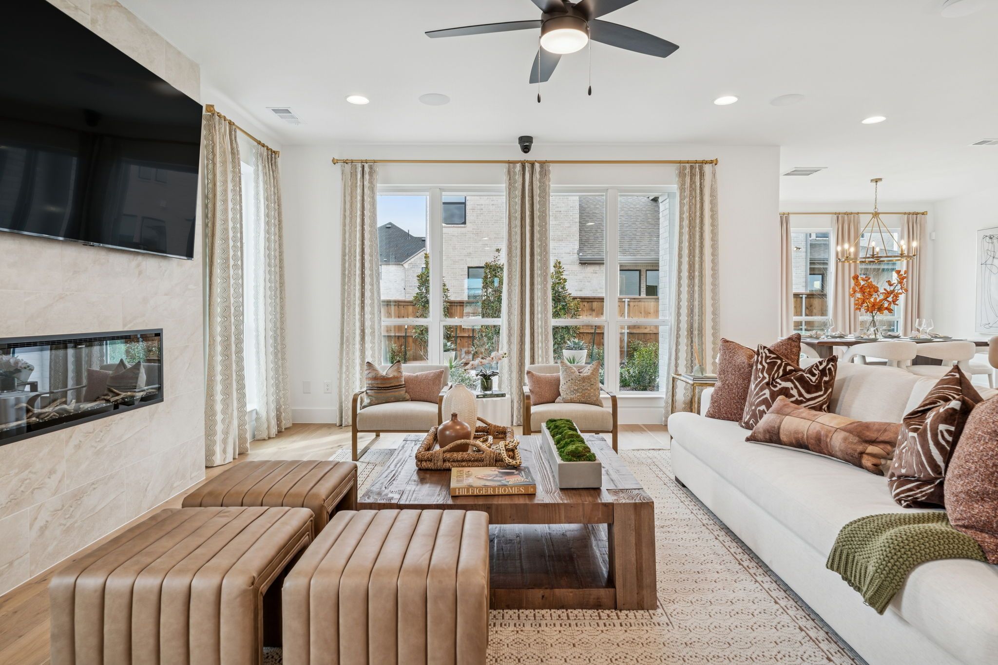 Mustang Lakes Villas Designer Living Space – Celina TX