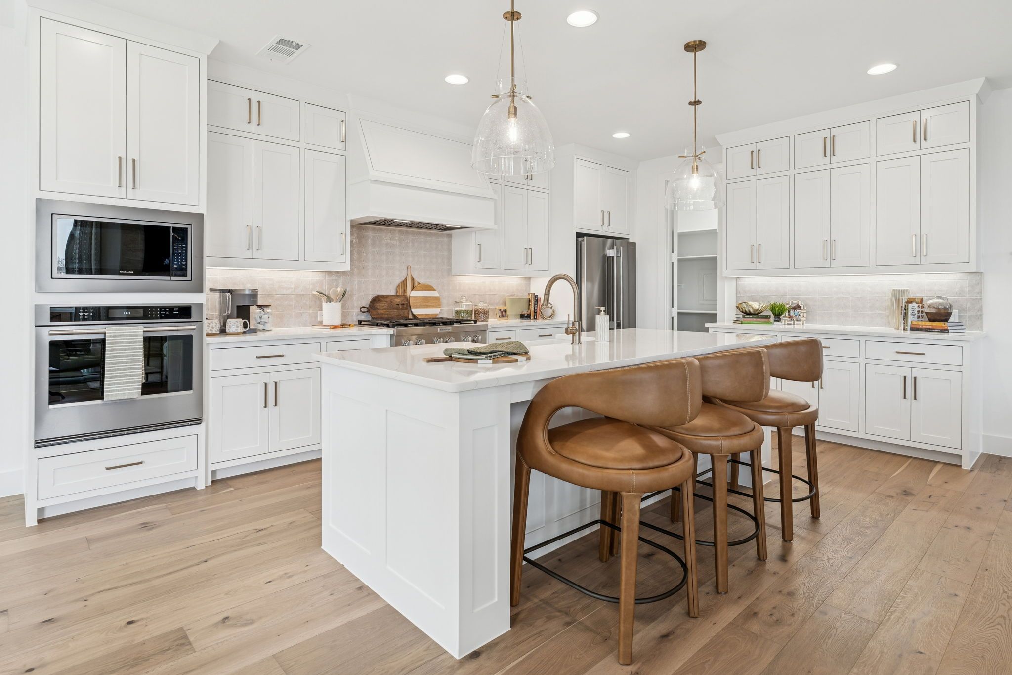 Designer Kitchen with Glass Pendants – Mustang Lakes Celina TX