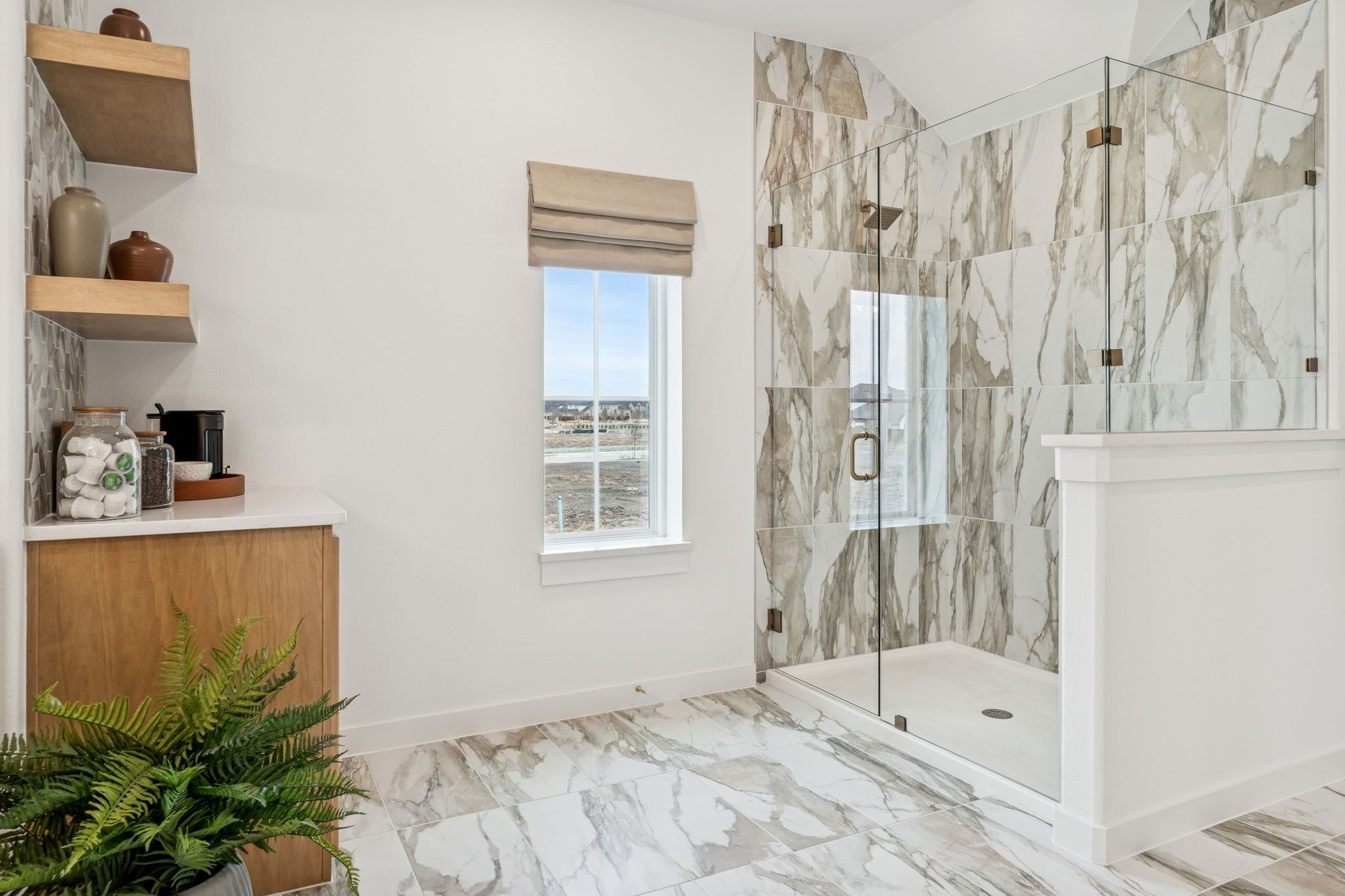 Mustang Lakes Villas Walk-In Shower – Celina TX