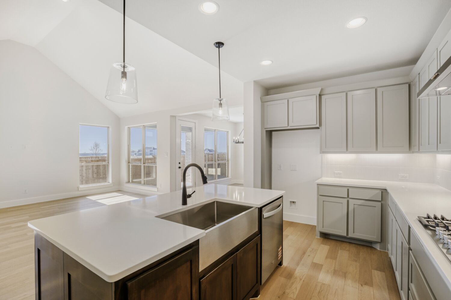 2227 Prickly Cactus - Kitchen