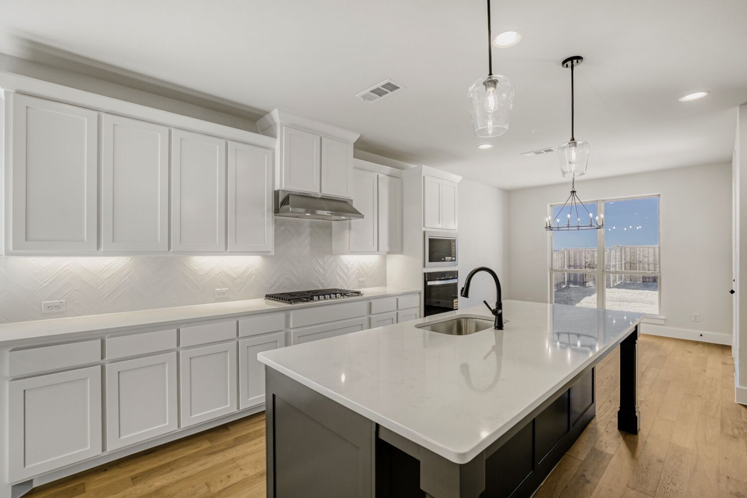 2233 Prickly Cactus - Kitchen