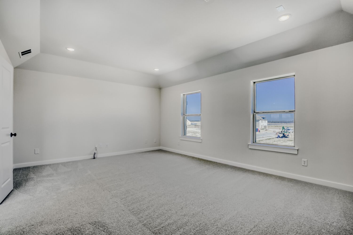 2233 Prickly Cactus - Loft